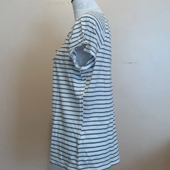 Lucky Brand 🍀 Cap Sleeve Stripped Laced Front Tee 🥳🥳HP🥳🥳 - Picture 4 of 7